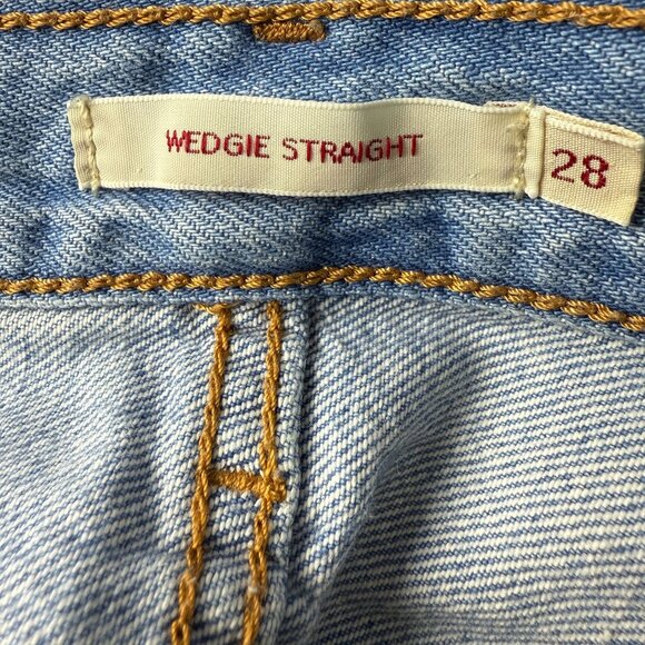 Levi's Wedgie Straight Button Fly Jeans Sz 28 Big E Distressed Raw Hem Cropped - Picture 6 of 13